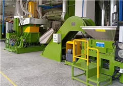 強(qiáng)力加壓翻轉(zhuǎn)式密煉機(jī)